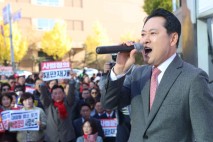 연설 중 '尹어게인' 끼어들자…김민수 