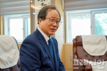 '해직교사 특채 지시 혐의' 김석준 부산교육감, 징역 2년 구형