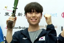이승화, 데플림픽 사격 25m 권총 금메달…동메달 김태영과 나란히 시상