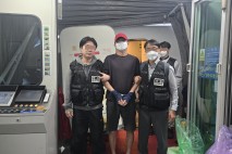 캄보디아서 여성인 척 로맨스스캠 벌인 30대 남성 베트남서 송환